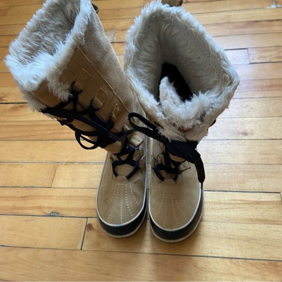 Sorel Tivoli II High Leather Waterproof Lined Winter Boots in Tan - Picture 4 of 10